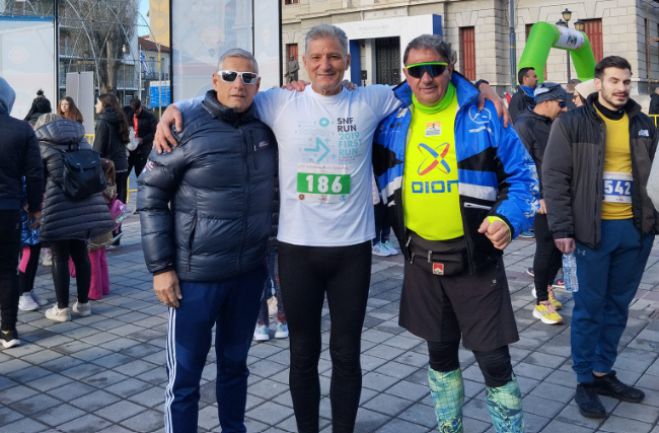 &Omicron;&iota; &nu;&iota;&kappa;&eta;&tau;έ&sigmaf; &sigma;&tau;&omicron; 2&omicron; Christmas Run &Tau;&rho;ί&pi;&omicron;&lambda;&eta;&sigmaf;