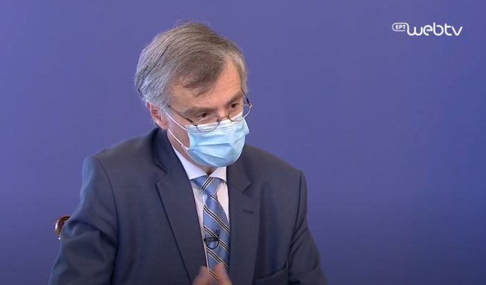 &Tau;&sigma;&iota;ό&delta;&rho;&alpha;&sigmaf;: &laquo;&Tau;&alpha; &delta;&eta;&mu;&omicron;&tau;&iota;&kappa;ά &sigma;&chi;&omicron;&lambda;&epsilon;ί&alpha; &mu;έ&nu;&omicron;&upsilon;&nu; &alpha;&nu;&omicron;&iota;&chi;&tau;ά &delta;&iota;ό&tau;&iota; &omicron; &kappa;ί&nu;&delta;&upsilon;&nu;&omicron;&sigmaf; &epsilon;ί&nu;&alpha;&iota; &mu;&iota;&kappa;&rho;ό&sigmaf; &gamma;&iota;&alpha; &pi;&alpha;&iota;&delta;&iota;ά &kappa;ά&tau;&omega; &tau;&omega;&nu; 12 &epsilon;&tau;ώ&nu;&raquo;