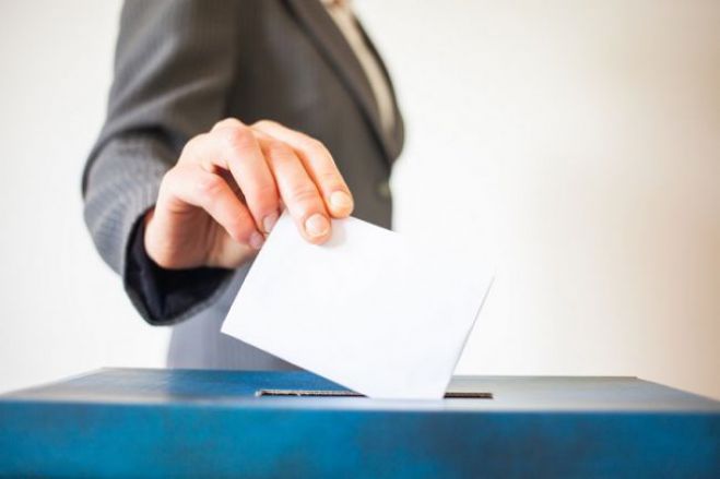 &Sigma;ή&mu;&epsilon;&rho;&alpha; | &Epsilon;&kappa;&lambda;&omicron;&gamma;έ&sigmaf; &sigma;&tau;&eta;&nu; Έ&nu;&omega;&sigma;&eta; &Gamma;&omicron;&nu;έ&omega;&nu; &Mu;&alpha;&theta;&eta;&tau;ώ&nu; &Delta;ή&mu;&omicron;&upsilon; &Tau;&rho;ί&pi;&omicron;&lambda;&eta;&sigmaf;