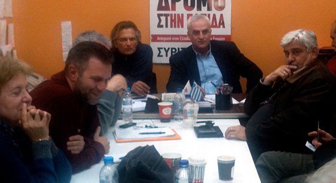 &Beta;&omicron;&upsilon;&delta;&omicron;ύ&rho;&eta;&sigmaf;: &laquo;&Gamma;&iota;&alpha;&tau;ί &kappa;&rho;ύ&beta;&epsilon;&tau;&alpha;&iota; &omicron; &kappa;. &Tau;&alpha;&tau;&omicron;ύ&lambda;&eta;&sigmaf;;&raquo;