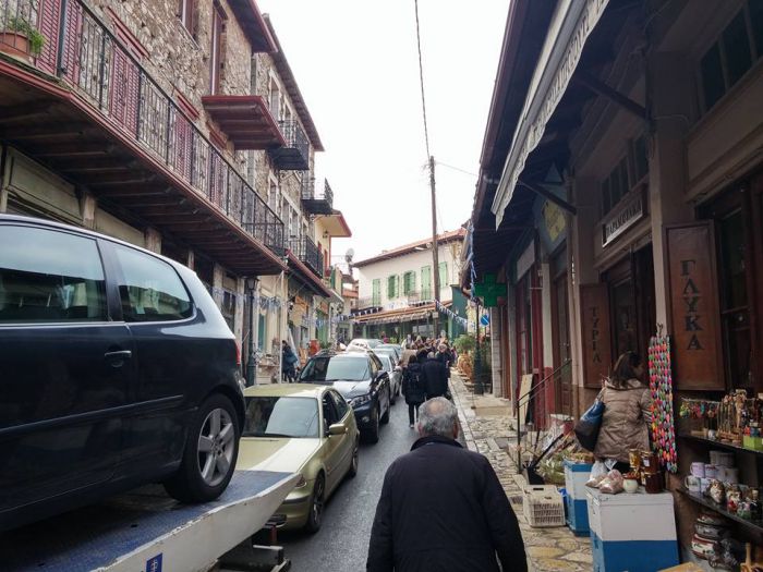 Γεμάτη κόσμο για το τριήμερο η Δημητσάνα (εικόνες)