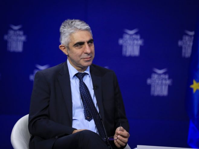 &Gamma;&iota;ώ&rho;&gamma;&omicron;&sigmaf; &Tau;&sigma;ί&pi;&rho;&alpha;&sigmaf; &gamma;&iota;&alpha; &omicron;&mu;ό&phi;&upsilon;&lambda;&alpha; &zeta;&epsilon;&upsilon;&gamma;ά&rho;&iota;&alpha;: &laquo;&Pi;&rho;&omicron;&beta;&lambda;&eta;&mu;&alpha;&tau;ί&zeta;&omicron;&mu;&alpha;&iota; &gamma;&iota;&alpha; &tau;&eta;&nu; &pi;&alpha;&rho;έ&nu;&theta;&epsilon;&tau;&eta; &kappa;ύ&eta;&sigma;&eta;&raquo;