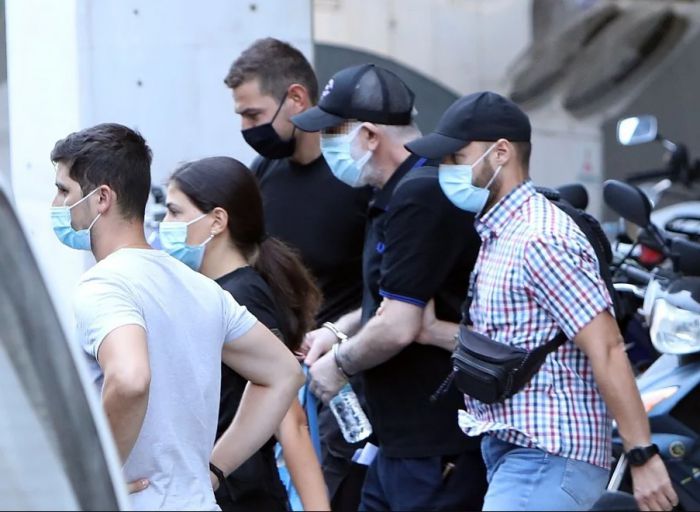 &Phi;&iota;&lambda;&iota;&pi;&pi;ί&delta;&eta;&sigmaf; | &Alpha;&pi;&omicron;&rho;&rho;ί&phi;&theta;&eta;&kappa;&epsilon; &tau;&omicron; &alpha;ί&tau;&eta;&mu;&alpha; &alpha;&pi;&omicron;&phi;&upsilon;&lambda;ά&kappa;&iota;&sigma;&eta;&sigmaf; - &Pi;&alpha;&rho;&alpha;&mu;έ&nu;&epsilon;&iota; &sigma;&tau;&iota;&sigmaf; &phi;&upsilon;&lambda;&alpha;&kappa;έ&sigmaf; &Tau;&rho;ί&pi;&omicron;&lambda;&eta;&sigmaf;