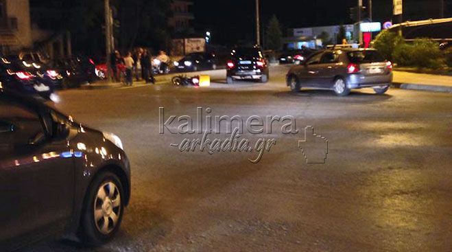 Νέο τροχαίο με delivery και Ι.Χ. στα χαλασμένα φανάρια του «Βασιλόπουλου» (εικόνες)