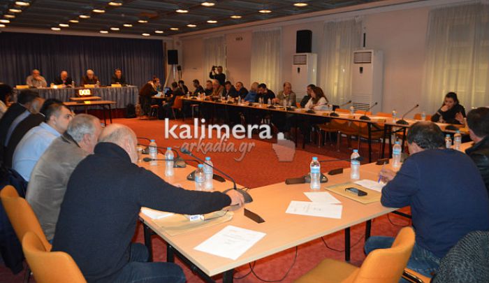 &Tau;&rho;ί&pi;&omicron;&lambda;&eta; &ndash; &Sigma;&tau;&omicron; &epsilon;&pi;ί&kappa;&epsilon;&nu;&tau;&rho;&omicron; &tau;&omicron; &theta;έ&mu;&alpha; &omicron;&phi;&epsilon;&iota;&lambda;ώ&nu; &alpha;&pi;ό &delta;&eta;&mu;&omicron;&tau;&iota;&kappa;&omicron;ύ&sigmaf; &sigma;&upsilon;&mu;&beta;&omicron;ύ&lambda;&omicron;&upsilon;&sigmaf; &ndash; &Sigma;&epsilon; &epsilon;&xi;έ&lambda;&iota;&xi;&eta; &pi;&rho;&omicron;&alpha;&nu;ά&kappa;&rho;&iota;&sigma;&eta; &alpha;&pi;ό &tau;&eta;&nu; &epsilon;&iota;&sigma;&alpha;&gamma;&gamma;&epsilon;&lambda;ί&alpha;