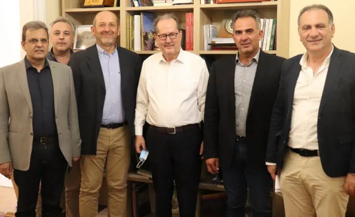 &Nu;ί&kappa;&alpha;&sigmaf; &pi;&rho;&omicron;&sigmaf; &Epsilon;&pi;&iota;&mu;&epsilon;&lambda;&eta;&tau;ή&rho;&iota;&alpha;: "Ό&sigma;&epsilon;&sigmaf; &epsilon;&pi;&iota;&chi;&epsilon;&iota;&rho;ή&sigma;&epsilon;&iota;&sigmaf; &tau;&eta;&sigmaf; &Pi;&epsilon;&lambda;&omicron;&pi;&omicron;&nu;&nu;ή&sigma;&omicron;&upsilon; &delta;&iota;&kappa;&alpha;&iota;&omega;&theta;&omicron;ύ&nu; &sigma;&tau;&iota;&sigmaf; &epsilon;&nu;&sigma;&tau;ά&sigma;&epsilon;&iota;&sigmaf;, &theta;&alpha; &pi;&lambda;&eta;&rho;&omega;&theta;&omicron;ύ&nu; &kappa;&alpha;&nu;&omicron;&nu;&iota;&kappa;ά"