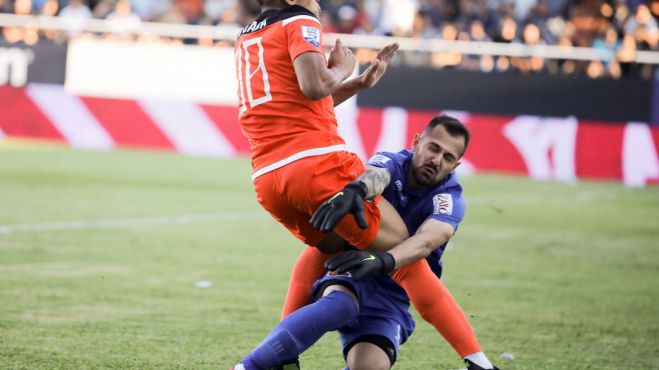 &Kappa;&alpha;&theta;&alpha;&rho;ό &pi;έ&nu;&alpha;&lambda;&tau;&iota; &delta;&epsilon;&nu; έ&delta;&omega;&sigma;&epsilon; &omicron; &delta;&iota;&alpha;&iota;&tau;&eta;&tau;ή&sigmaf; &Delta;&iota;&alpha;&mu;&alpha;&nu;&tau;ό&pi;&omicron;&upsilon;&lambda;&omicron;&sigmaf; &sigma;&tau;&omicron;&nu; &Pi;&Alpha;&Omicron;&Kappa; (vd)