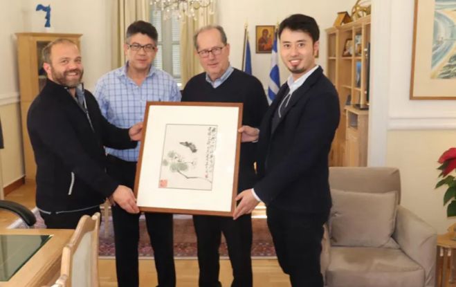 &Kappa;&iota;&nu;έ&zeta;&omicron;&iota; &epsilon;&nu;&delta;&iota;&alpha;&phi;έ&rho;&omicron;&nu;&tau;&alpha;&iota; &gamma;&iota;&alpha; &epsilon;&pi;&epsilon;&nu;&delta;ύ&sigma;&epsilon;&iota;&sigmaf; &sigma;&tau;&eta;&nu; &Pi;&epsilon;&lambda;&omicron;&pi;ό&nu;&nu;&eta;&sigma;&omicron;!