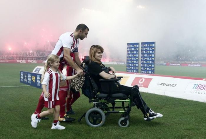 Ποιο ντέρμπι; Οι στιγμές που συγκίνησαν στο «Καραϊσκάκη» (εικόνες)