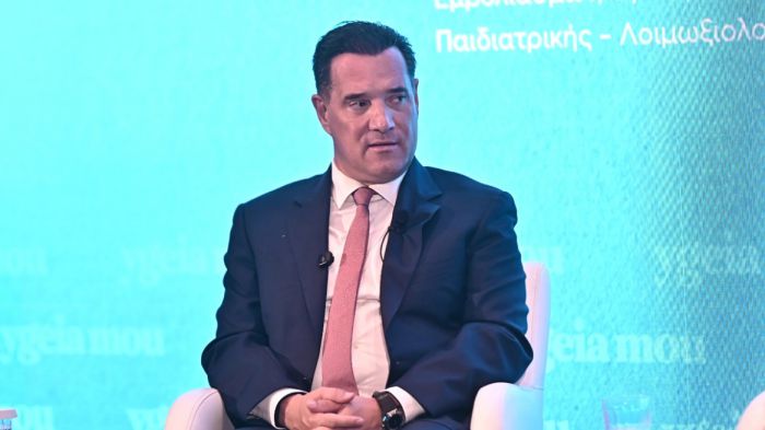 Γεωργιάδης: &quot;Ο εμβολιασμός αύξησε το προσδόκιμο ζωής, η θεωρία της «ξαφνικίτιδας» καταρρίπτεται από τα στοιχεία&quot;