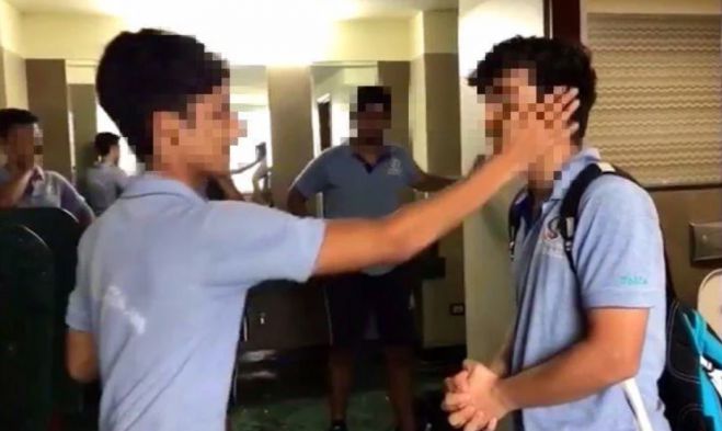 &Nu;έ&omicron; &pi;&epsilon;&rho;&iota;&sigma;&tau;&alpha;&tau;&iota;&kappa;ό bullying&nbsp;&sigma;&tau;&omicron;&nu; &Pi;ύ&rho;&gamma;&omicron; | &Nu;&epsilon;&alpha;&rho;&omicron;ί "&nu;&tau;&alpha;ή&delta;&epsilon;&sigmaf;" &chi;&alpha;&sigma;&tau;&omicron;ύ&kappa;&iota;&zeta;&alpha;&nu; &alpha;&nu;ή&lambda;&iota;&kappa;&omicron; &sigma;&tau;&omicron; &kappa;έ&nu;&tau;&rho;&omicron; &tau;&eta;&sigmaf; &pi;ό&lambda;&eta;&sigmaf;