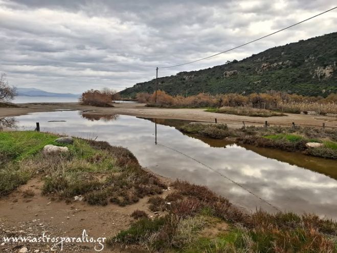 &laquo;&Upsilon;&gamma;&epsilon;&iota;&omicron;&nu;&omicron;&mu;&iota;&kappa;ή &beta;ό&mu;&beta;&alpha; &tau;&alpha; &lambda;&iota;&mu;&nu;ά&zeta;&omicron;&nu;&tau;&alpha; &nu;&epsilon;&rho;ά &sigma;&tau;&eta; &pi;&epsilon;&rho;&iota;&omicron;&chi;ή &tau;&omicron;&upsilon; &Alpha;&tau;&sigma;ί&gamma;&gamma;&alpha;&nu;&omicron;&upsilon;&raquo;