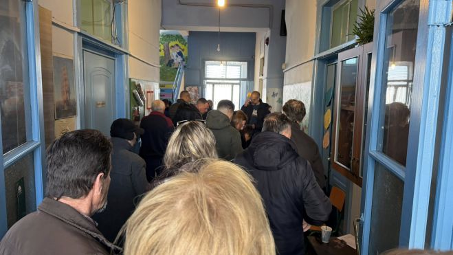 Εκλογές ΠΑΣΟΚ | Παρατείνεται μέχρι τις 8 η ψηφοφορία για τους συνέδρους (vd)