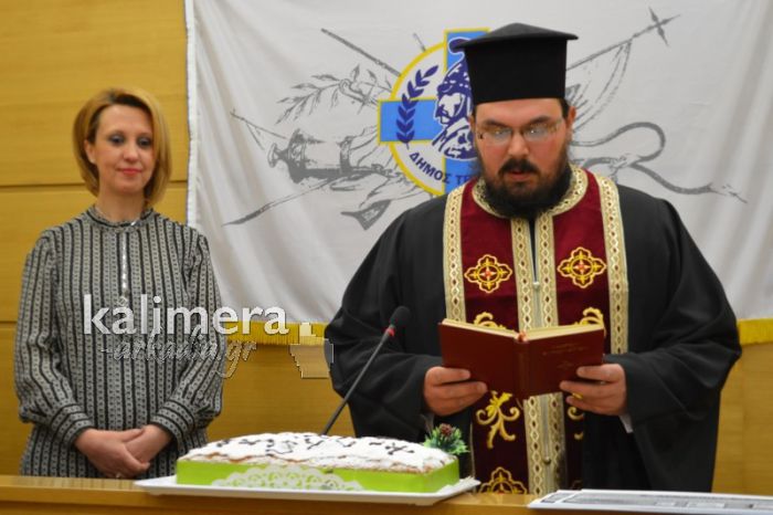 Την πίτα τους έκοψαν οι &quot;Αρκαδικές Ειδήσεις&quot;! (εικόνες - βίντεο)