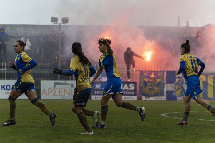 &Tau;&alpha; &phi;&omega;&tau;&omicron;&gamma;&rho;&alpha;&phi;&iota;&kappa;ά "&kappa;&lambda;&iota;&kappa;" &alpha;&pi;ό &tau;&eta;&nu; &iota;&sigma;&tau;&omicron;&rho;&iota;&kappa;ή &pi;&rho;ό&kappa;&rho;&iota;&sigma;&eta; &tau;&omicron;&upsilon; &Alpha;&sigma;&tau;έ&rho;&alpha; &sigma;&tau;&omicron;&nu; &tau;&epsilon;&lambda;&iota;&kappa;ό &Kappa;&upsilon;&pi;έ&lambda;&lambda;&omicron;&upsilon;!