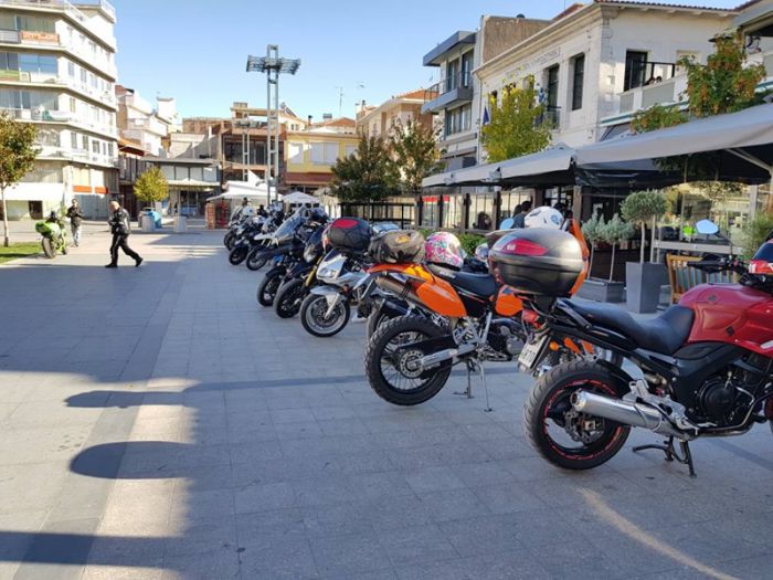 &Lambda;&alpha;&gamma;&kappa;ά&delta;&iota;&alpha;, &Lambda;&iota;&mu;&pi;&omicron;&beta;ί&sigma;&iota; &kappa;&alpha;&iota; &Tau;&rho;ί&pi;&omicron;&lambda;&eta; ... &gamma;έ&mu;&iota;&sigma;&alpha;&nu; &mu;&epsilon; &epsilon;&nu;&tau;&upsilon;&pi;&omega;&sigma;&iota;&alpha;&kappa;έ&sigmaf; &mu;&omicron;&tau;&omicron;&sigma;&iota;&kappa;&lambda;έ&tau;&epsilon;&sigmaf;! (&epsilon;&iota;&kappa;ό&nu;&epsilon;&sigmaf;)