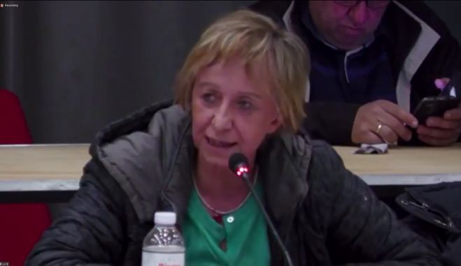 &Kappa;&alpha;&rho;&omicron;ύ&nu;&tau;&zeta;&omicron;&upsilon; &gamma;&iota;&alpha; &tau;&omicron; &Pi;ά&sigma;&chi;&alpha;: "Έ&chi;&omicron;&upsilon;&mu;&epsilon; &alpha;&rho;&gamma;ή&sigma;&epsilon;&iota; &delta;&iota;ό&tau;&iota; &delta;&epsilon;&nu; &gamma;&nu;&omega;&rho;ί&zeta;&omicron;&upsilon;&mu;&epsilon; &alpha;&kappa;ό&mu;&alpha; &kappa;&alpha;&iota; &tau;ώ&rho;&alpha; &alpha;&nu; &theta;&alpha; &epsilon;&pi;&iota;&tau;&rho;&alpha;&pi;&omicron;ύ&nu; &epsilon;&kappa;&delta;&eta;&lambda;ώ&sigma;&epsilon;&iota;&sigmaf; &sigma;&epsilon; &epsilon;&xi;&omega;&tau;&epsilon;&rho;&iota;&kappa;&omicron;ύ&sigmaf; &chi;ώ&rho;&omicron;&upsilon;&sigmaf;"