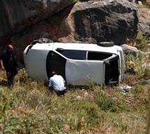 Αυτοκίνητο έπεσε σε γκρεμό 50 μέτρων - Τραγωδία για οικογένεια στην Κορινθία...