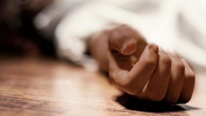 &Kappa;&epsilon;&rho;&alpha;&sigma;ί&tau;&sigma;&alpha; | 58&chi;&rho;&omicron;&nu;&omicron;&sigmaf; ά&nu;&tau;&rho;&alpha;&sigmaf; &beta;&rho;έ&theta;&eta;&kappa;&epsilon; &nu;&epsilon;&kappa;&rho;ό&sigmaf; &kappa;&omicron;&nu;&tau;ά &sigma;&tau;&omicron; &sigma;&pi;ί&tau;&iota; &tau;&omicron;&upsilon;