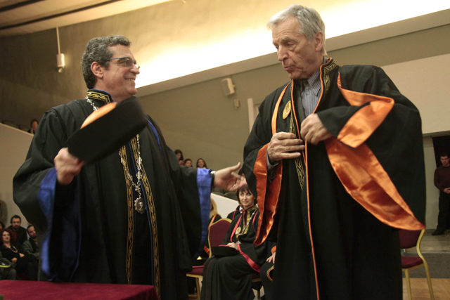 &Epsilon;&pi;ί&tau;&iota;&mu;&omicron;&sigmaf; &Delta;&iota;&delta;ά&kappa;&tau;&omicron;&rho;&alpha;&sigmaf; &tau;&eta;&sigmaf; &Sigma;&chi;&omicron;&lambda;ή&sigmaf; &Kappa;&alpha;&lambda;ώ&nu; &Tau;&epsilon;&chi;&nu;ώ&nu; &alpha;&nu;&alpha;&gamma;&omicron;&rho;&epsilon;ύ&tau;&eta;&kappa;&epsilon; &omicron; &Gamma;&omicron;&rho;&tau;ύ&nu;&iota;&omicron;&sigmaf; &sigma;&kappa;&eta;&nu;&omicron;&theta;έ&tau;&eta;&sigmaf; &Kappa;ώ&sigma;&tau;&alpha;&sigmaf; &Gamma;&alpha;&beta;&rho;ά&sigmaf;! (vd)