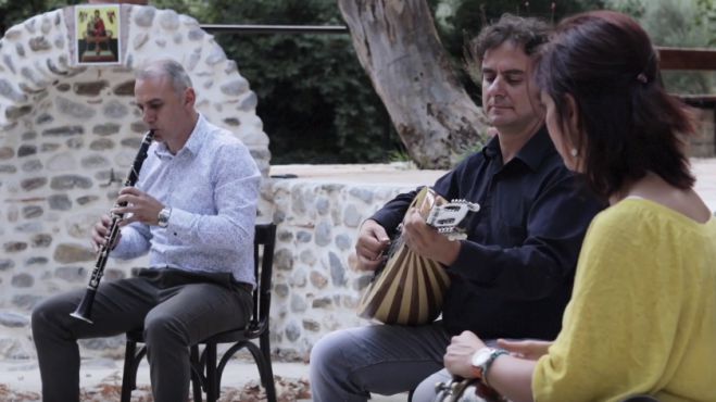 &Theta;&rho;&alpha;&kappa;&iota;ώ&tau;&iota;&kappa;&omicron;&sigmaf; &chi;&omicron;&rho;ό&sigmaf; &mu;&epsilon; &tau;&omicron; &kappa;&lambda;&alpha;&rho;ί&nu;&omicron; &tau;&omicron;&upsilon; &Beta;&alpha;&sigma;ί&lambda;&eta; &Beta;ή&lambda;&omicron;&upsilon; &alpha;&pi;ό &tau;&eta;&nu; &Tau;&rho;ί&pi;&omicron;&lambda;&eta; (vd)