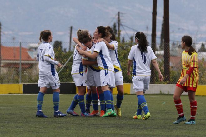 &Nu;&tau;έ&rho;&mu;&pi;&iota; &kappa;&omicron;&rho;&upsilon;&phi;ή&sigmaf; &tau;&eta;&nu; &Kappa;&upsilon;&rho;&iota;&alpha;&kappa;ή &gamma;&iota;&alpha; &tau;&eta; &gamma;&upsilon;&nu;&alpha;&iota;&kappa;&epsilon;ί&alpha; &omicron;&mu;ά&delta;&alpha; &tau;&omicron;&upsilon; &Alpha;&sigma;&tau;έ&rho;&alpha; (vd)