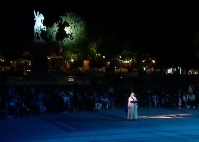 &Zeta;&alpha;&mu;&pi;&alpha;&theta;ά: "&Kappa;ά&pi;&omicron;&iota;&epsilon;&sigmaf; &epsilon;&kappa;&delta;&eta;&lambda;ώ&sigma;&epsilon;&iota;&sigmaf; &tau;&eta;&sigmaf; Ά&lambda;&omega;&sigma;&eta;&sigmaf; &delta;&epsilon;&nu; &sigma;&tau;ά&theta;&eta;&kappa;&alpha;&nu; &sigma;&tau;&omicron; ύ&psi;&omicron;&sigmaf; &tau;&omega;&nu; &pi;&epsilon;&rho;&iota;&sigma;&tau;ά&sigma;&epsilon;&omega;&nu;"
