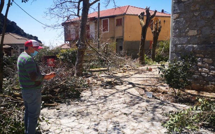 &Epsilon;&rho;&gamma;&alpha;&sigma;ί&epsilon;&sigmaf; &sigma;&tau;&omicron; &pi;&rho;&omicron;&alpha;ύ&lambda;&iota;&omicron; &tau;&eta;&sigmaf; &Sigma;&chi;&omicron;&lambda;ή&sigmaf; &Alpha;&rho;&gamma;&upsilon;&rho;&omicron;&chi;&rho;&upsilon;&sigma;&omicron;&chi;&omicron;ΐ&alpha;&sigmaf; &Sigma;&tau;&epsilon;&mu;&nu;ί&tau;&sigma;&alpha;&sigmaf; (&epsilon;&iota;&kappa;ό&nu;&epsilon;&sigmaf;)