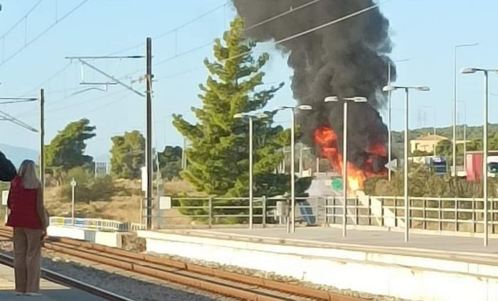 &Pi;&upsilon;&rho;&kappa;&alpha;&gamma;&iota;ά &sigma;&epsilon; &nu;&tau;&alpha;&lambda;ί&kappa;&alpha; &sigma;&tau;&eta;&nu; &Epsilon;&theta;&nu;&iota;&kappa;ή &Omicron;&delta;ό ''&Alpha;&theta;&eta;&nu;ώ&nu; - &Kappa;&omicron;&rho;ί&nu;&theta;&omicron;&upsilon;''