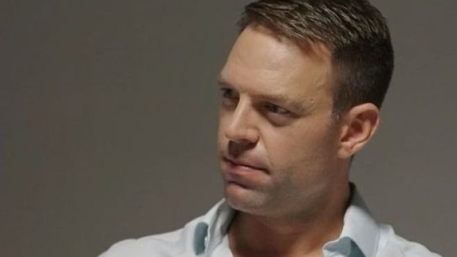 &Kappa;&alpha;&sigma;&sigma;&epsilon;&lambda;ά&kappa;&eta;&sigmaf;: "&Delta;&epsilon;&nu; &epsilon;ί&mu;&alpha;&iota; &Alpha;&mu;&epsilon;&rho;&iota;&kappa;&alpha;&nu;ά&kappa;&iota;, &epsilon;ί&mu;&alpha;&iota; &Kappa;&rho;&eta;&tau;ί&kappa;&alpha;&rho;&omicron;&sigmaf;, &tau;&omicron; 2009 &psi;ή&phi;&iota;&sigma;&alpha; &Pi;&alpha;&pi;&alpha;&nu;&delta;&rho;έ&omicron;&upsilon;, &theta;έ&lambda;&omega; &delta;ύ&omicron; &pi;&alpha;&iota;&delta;&iota;ά &mu;&epsilon; &tau;&omicron;&nu; &Tau;ά&iota;&lambda;&epsilon;&rho;"