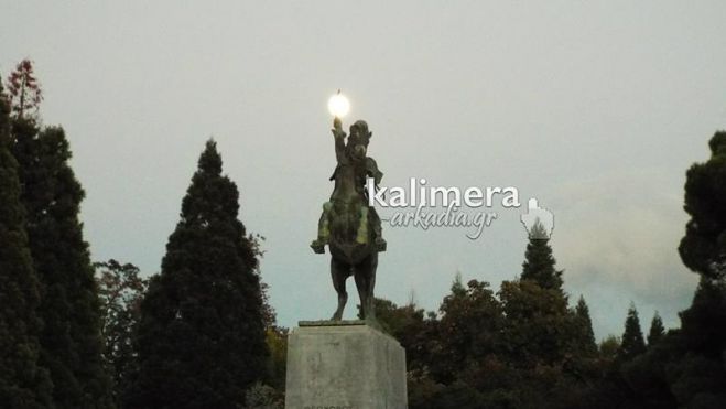 &Tau;&rho;ί&pi;&omicron;&lambda;&eta; | &Xi;&epsilon;&kappa;&iota;&nu;&omicron;ύ&nu; &omicron;&iota; &epsilon;&kappa;&delta;&eta;&lambda;ώ&sigma;&epsilon;&iota;&sigmaf; &gamma;&iota;&alpha; &tau;&eta;&nu; &epsilon;&pi;έ&tau;&epsilon;&iota;&omicron; &tau;&eta;&sigmaf; Ά&lambda;&omega;&sigma;&eta;&sigmaf;!