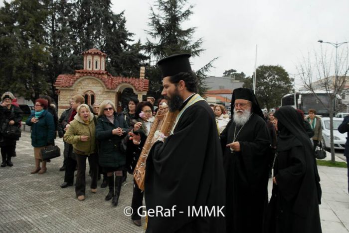 &Theta;&epsilon;&rho;&mu;ή &upsilon;&pi;&omicron;&delta;&omicron;&chi;ή &sigma;&tau;&eta;&nu; &Kappa;&omicron;&mu;&omicron;&tau;&eta;&nu;ή &gamma;&iota;&alpha; &tau;&eta; &theta;&alpha;&upsilon;&mu;&alpha;&tau;&omicron;&upsilon;&rho;&gamma;ή &epsilon;&iota;&kappa;ό&nu;&alpha; &tau;&eta;&sigmaf; &Pi;&alpha;&nu;&alpha;&gamma;ί&alpha;&sigmaf; &tau;&eta;&sigmaf; &Mu;&alpha;&lambda;&epsilon;&beta;ή&sigmaf;!