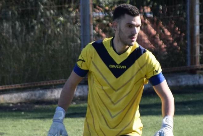 &Omicron; &Tau;&rho;&iota;&alpha;&nu;&tau;ά&phi;&upsilon;&lambda;&lambda;&omicron;&sigmaf; &Kappa;&omega;&nu;&sigma;&tau;&alpha;&nu;&tau;ά&sigmaf; &sigma;&upsilon;&nu;&epsilon;&chi;ί&zeta;&epsilon;&iota; &sigma;&tau;&omicron;&nu; &Alpha;&pi;ό&lambda;&lambda;&omega;&nu;&alpha; &Tau;&upsilon;&rho;&omicron;ύ