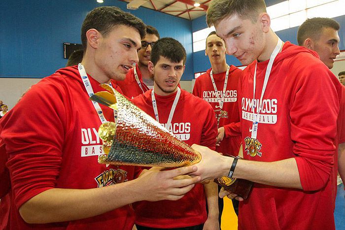 &Gamma;&iota;ώ&rho;&gamma;&omicron;&sigmaf; &Mu;&pi;&alpha;&lambda;ή&sigmaf; | Έ&nu;&alpha; (&alpha;&kappa;ό&mu;&eta;) &mu;έ&gamma;&alpha; &pi;&alpha;&rho;ά&delta;&epsilon;&iota;&gamma;&mu;&alpha; ό&tau;&iota; &sigma;&chi;&omicron;&lambda;&epsilon;ί&omicron; &kappa;&alpha;&iota; (&pi;&rho;&omega;&tau;)&alpha;&theta;&lambda;&eta;&tau;&iota;&sigma;&mu;ό&sigmaf; &sigma;&upsilon;&nu;&delta;&upsilon;ά&zeta;&omicron;&nu;&tau;&alpha;&iota; &alpha;&rho;&mu;&omicron;&nu;&iota;&kappa;ά!