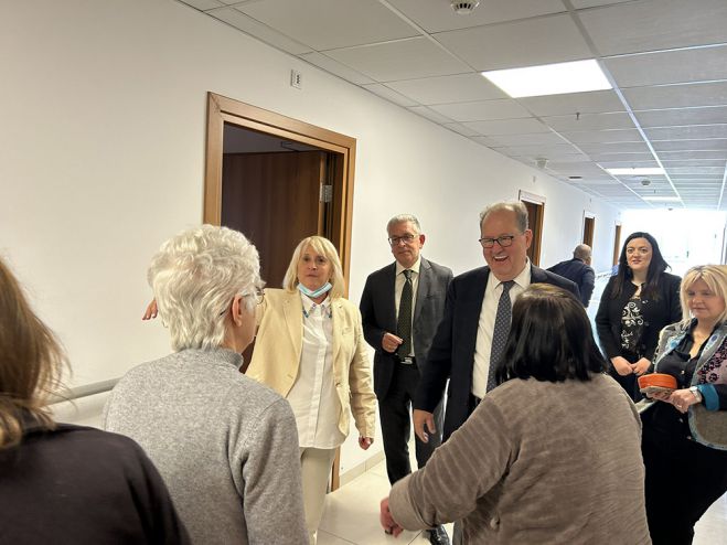 &Tau;&omicron; &Delta;&epsilon;&kappa;ά&zeta;&epsilon;&iota;&omicron; &Gamma;&eta;&rho;&omicron;&kappa;&omicron;&mu;&epsilon;ί&omicron; &Tau;&rho;ί&pi;&omicron;&lambda;&eta;&sigmaf; &epsilon;&pi;&iota;&sigma;&kappa;έ&phi;&theta;&eta;&kappa;&epsilon; &omicron; &pi;&epsilon;&rho;&iota;&phi;&epsilon;&rho;&epsilon;&iota;ά&rho;&chi;&eta;&sigmaf; &Pi;&epsilon;&lambda;&omicron;&pi;&omicron;&nu;&nu;ή&sigma;&omicron;&upsilon; &Pi;. &Nu;ί&kappa;&alpha;&sigmaf;