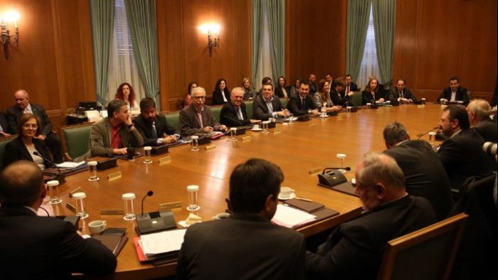 Για 15.000 προσλήψεις μόνιμων εκπαιδευτικών μιλά η Κυβέρνηση