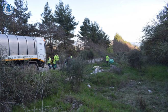 &Epsilon;&rho;&gamma;&alpha;&sigma;ί&epsilon;&sigmaf; &alpha;&pi;ό &tau;&omicron;&nu; &Delta;ή&mu;&omicron; &Tau;&rho;ί&pi;&omicron;&lambda;&eta;&sigmaf; &sigma;&tau;&eta;&nu; &kappa;&omicron;&iota;&nu;ό&tau;&eta;&tau;&alpha; &Lambda;&omicron;&upsilon;&kappa;ά &ndash; &Kappa;. &Sigma;&mu;&upsilon;&rho;&nu;&iota;ώ&tau;&eta;&sigmaf;: &laquo;&Pi;&omicron;&lambda;ύ &kappa;&alpha;&lambda;ή &eta; &sigma;&upsilon;&nu;&epsilon;&rho;&gamma;&alpha;&sigma;ί&alpha; &mu;&epsilon; &tau;&eta; &delta;&eta;&mu;&omicron;&tau;&iota;&kappa;ή &alpha;&rho;&chi;ή &tau;&omicron;&upsilon; &kappa;. &Tau;&zeta;&iota;&omicron;ύ&mu;&eta;&raquo; (vd)