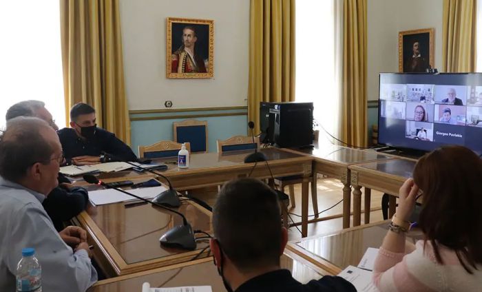 &Nu;έ&omicron; &Epsilon;&Sigma;&Pi;&Alpha; | &Tau;&alpha; &tau;&rho;ί&alpha; &mu;&epsilon;&gamma;ά&lambda;&alpha; έ&rho;&gamma;&alpha; &pi;&omicron;&upsilon; &zeta;ή&tau;&eta;&sigma;&epsilon; &omicron; &Delta;ή&mu;&alpha;&rho;&chi;&omicron;&sigmaf; &Mu;&epsilon;&gamma;&alpha;&lambda;ό&pi;&omicron;&lambda;&eta;&sigmaf;