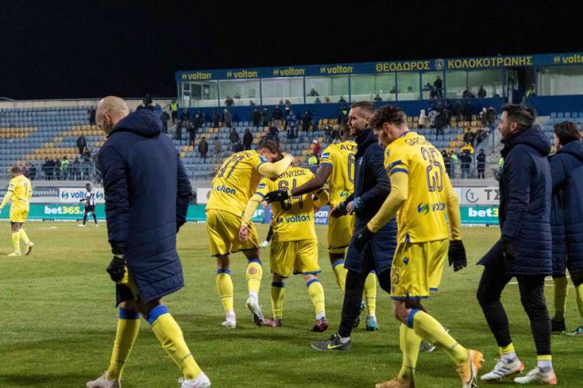 &Eta; &pi;&alpha;&rho;&alpha;&kappa;ά&mu;&epsilon;&rho;&alpha; &mu;&epsilon; &tau;&eta;&nu; &alpha;&pi;ί&theta;&alpha;&nu;&eta; &alpha;&nu;&alpha;&tau;&rho;&omicron;&pi;ή &tau;&omicron;&upsilon; &Alpha;&sigma;&tau;έ&rho;&alpha;! (vd)