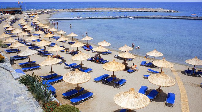 Αυτές είναι οι 42 παραλίες με «γαλάζιες Σημαίες» στην Πελοπόννησο!