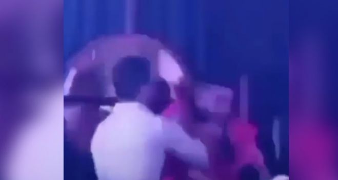 &Xi;ύ&lambda;&omicron; &mu;&epsilon; &pi;&rho;&omega;&tau;&alpha;&gamma;&omega;&nu;&iota;&sigma;&tau;ή &tau;&omicron;&nu; Snik &sigma;&epsilon; &nu;&upsilon;&chi;&tau;&epsilon;&rho;&iota;&nu;ό &kappa;έ&nu;&tau;&rho;&omicron; (vd)