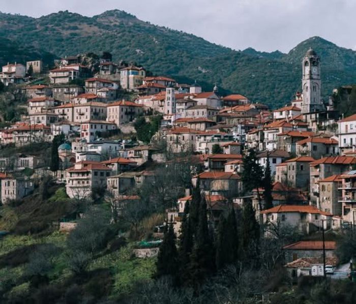 &Tau;ί&pi;&omicron;&tau;&alpha; &delta;&epsilon;&nu; &alpha;&lambda;&lambda;ά&zeta;&epsilon;&iota; &mu;&epsilon; &tau;&eta;&nu; &alpha;&pi;&omicron;&chi;ή