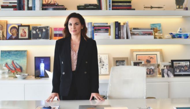 Ό&lambda;&gamma;&alpha; &Kappa;&epsilon;&phi;&alpha;&lambda;&omicron;&gamma;&iota;ά&nu;&nu;&eta; &sigma;&tau;&omicron; NEWS 24/7: "&Sigma;&tau;&eta; &Nu;έ&alpha; &Delta;&eta;&mu;&omicron;&kappa;&rho;&alpha;&tau;ί&alpha; &delta;&epsilon;&nu; &phi;&omicron;&beta;ό&mu;&alpha;&sigma;&tau;&epsilon; &nu;&alpha; &mu;&iota;&lambda;ά&mu;&epsilon;"