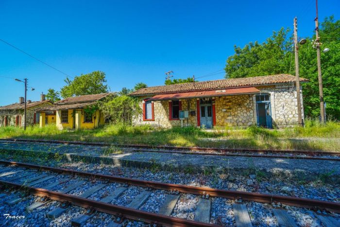 Αναστήλωση των σταθμών του ΟΣΕ ζητά η Ένωση Πατριωτικών Σωματείων Φαλαισιωτών
