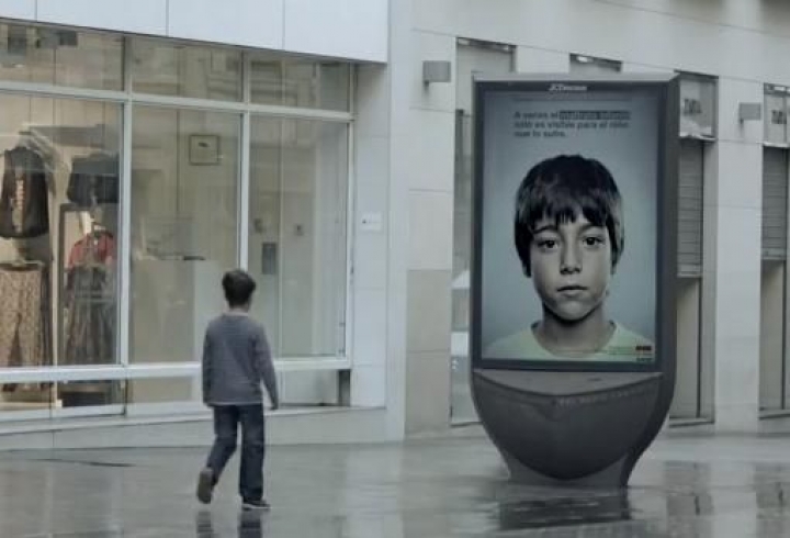 Αυτή η διαφήμιση έχει ένα κρυφό μήνυμα, που μόνο τα παιδιά μπορούν να δουν (vd)!