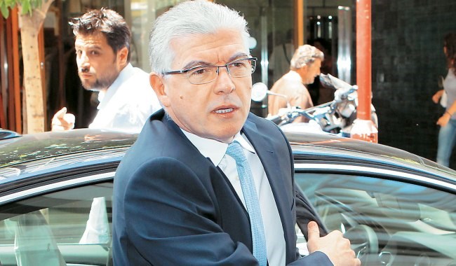 &Kappa;&alpha;&tau;&alpha;&pi;έ&lambda;&tau;&eta;&sigmaf; &omicron; &Lambda;&upsilon;&kappa;&omicron;&upsilon;&rho;έ&nu;&tau;&zeta;&omicron;&sigmaf; &kappa;&alpha;&tau;ά &tau;&omicron;&upsilon; &Pi;&rho;&omicron;έ&delta;&rho;&omicron;&upsilon; &tau;&eta;&sigmaf; &Delta;&Epsilon;&Eta; &gamma;&iota;&alpha; &tau;&eta;&nu; &kappa;&alpha;&tau;&omicron;&lambda;ί&sigma;&theta;&eta;&sigma;&eta; &sigma;&tau;&eta; &Mu;&epsilon;&gamma;&alpha;&lambda;ό&pi;&omicron;&lambda;&eta;