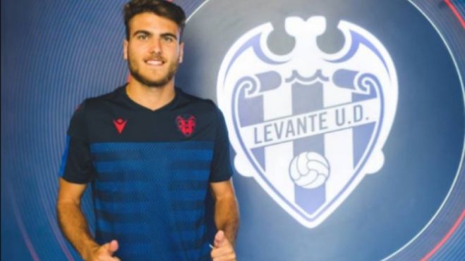 &Alpha;&sigma;&tau;έ&rho;&alpha;&sigmaf; &Tau;&rho;ί&pi;&omicron;&lambda;&eta;&sigmaf; | Έ&kappa;&lambda;&epsilon;&iota;&sigma;&epsilon; &Rho;&omicron;ύ&mu;&pi;&epsilon;&nu; &Gamma;&kappa;&alpha;&rho;&theta;ί&alpha; &alpha;&pi;ό &Lambda;&epsilon;&beta;ά&nu;&tau;&epsilon;