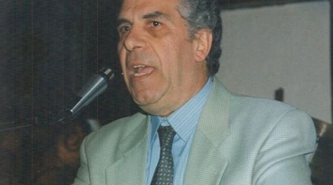 &Pi;έ&theta;&alpha;&nu;&epsilon; &omicron; &pi;&rho;ώ&eta;&nu; &beta;&omicron;&upsilon;&lambda;&epsilon;&upsilon;&tau;ή&sigmaf; &tau;&eta;&sigmaf; &Nu;έ&alpha;&sigmaf; &Delta;&eta;&mu;&omicron;&kappa;&rho;&alpha;&tau;ί&alpha;&sigmaf; &Tau;ά&kappa;&eta;&sigmaf; &Beta;&omicron;&upsilon;&delta;&omicron;ύ&rho;&eta;&sigmaf;
