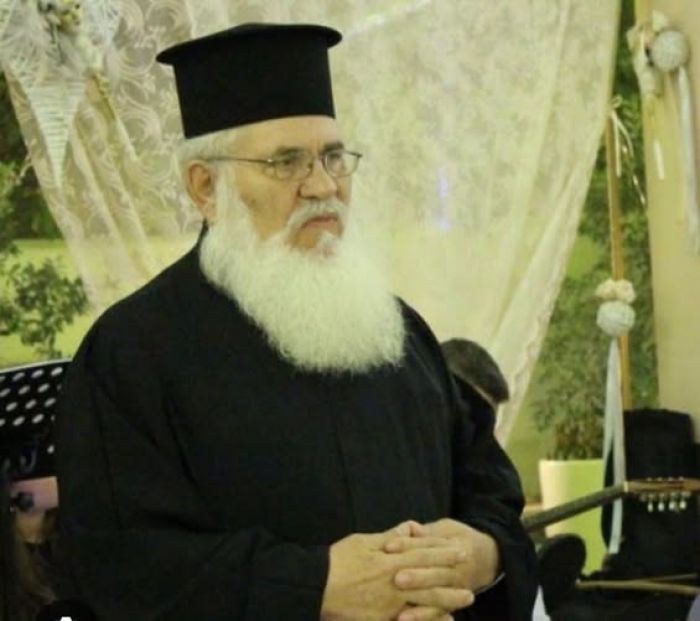 &Omicron;&nbsp;&Sigma;ύ&lambda;&lambda;&omicron;&gamma;&omicron;&sigmaf; &Alpha;&rho;&kappa;ά&delta;&omega;&nu; &Phi;&upsilon;&lambda;ή&sigmaf;&nbsp;&mu;&epsilon; &theta;&lambda;ί&psi;&eta; &alpha;&pi;&omicron;&chi;&alpha;&iota;&rho;&epsilon;&tau;ά &tau;&omicron;&nu; &pi;&alpha;&tau;έ&rho;&alpha; &Kappa;&alpha;&nu;έ&lambda;&lambda;&omicron;