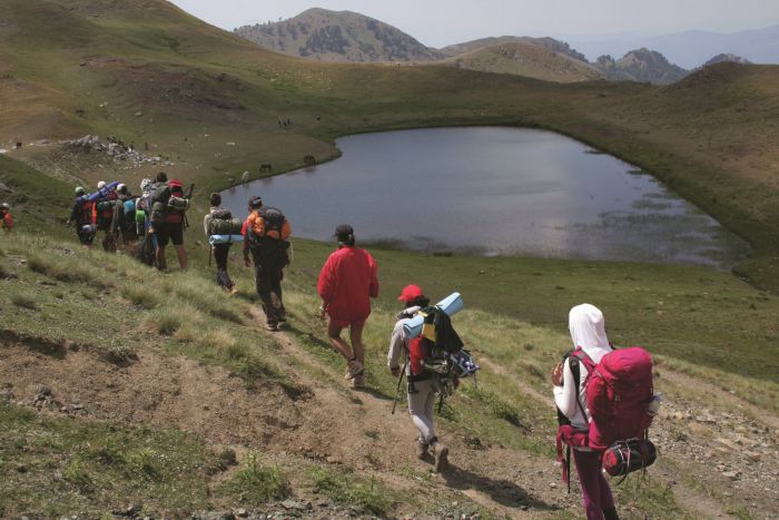 &Eta; &mu;&epsilon;&gamma;&alpha;&lambda;ύ&tau;&epsilon;&rho;&eta; &sigma;&upsilon;&nu;ά&nu;&tau;&eta;&sigma;&eta; &epsilon;&phi;ή&beta;&omega;&nu; &sigma;&tau;&eta;&nu; &Epsilon;&lambda;&lambda;ά&delta;&alpha; έ&rho;&chi;&epsilon;&tau;&alpha;&iota; &sigma;&tau;&eta;&nu; &Pi;&epsilon;&lambda;&omicron;&pi;ό&nu;&nu;&eta;&sigma;&omicron;!